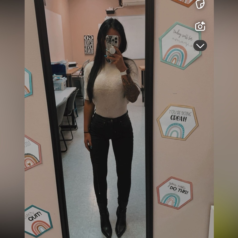 Bailey 44 Cozy Cream Women's Sweater